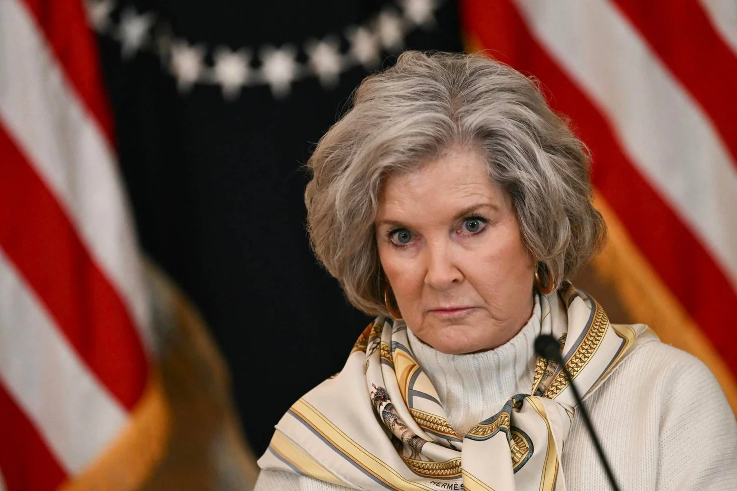 Trump anuncia que Susie Wiles, chefe de gabinete da Casa Branca, foi diagnosticada com câncer de mama em estágio inicial