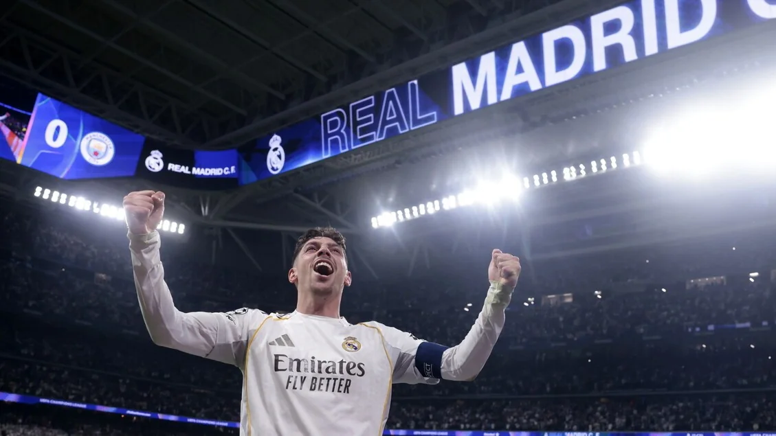 Valverde renasce no Bernabéu: hat-trick salva o Real contra o City e o prêmio vai aos filhos