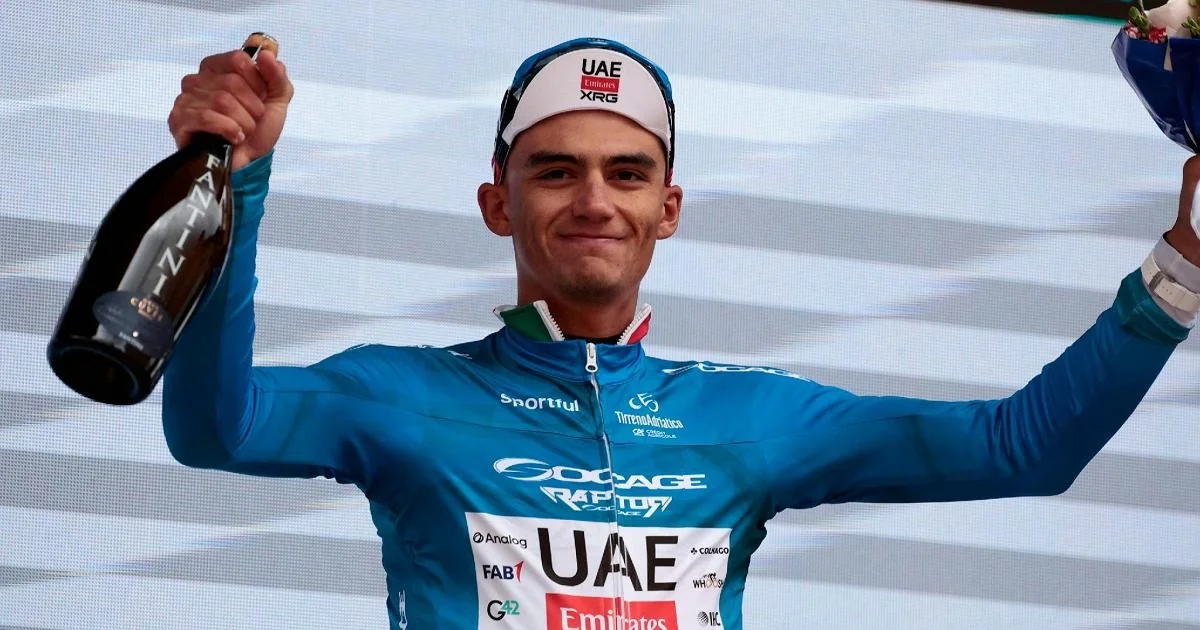Van der Poel vence 2ª etapa da Tirreno-Adriático; Del Toro assume a liderança geral