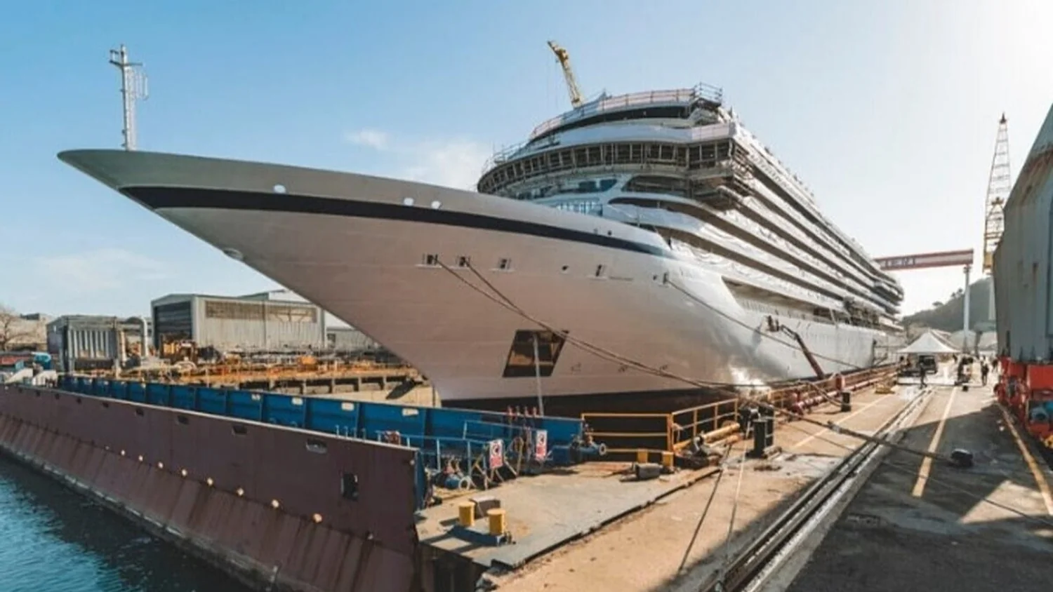Viking Libra: o primeiro navio de cruzeiro movido a hidrogênio é lançado em Ancona