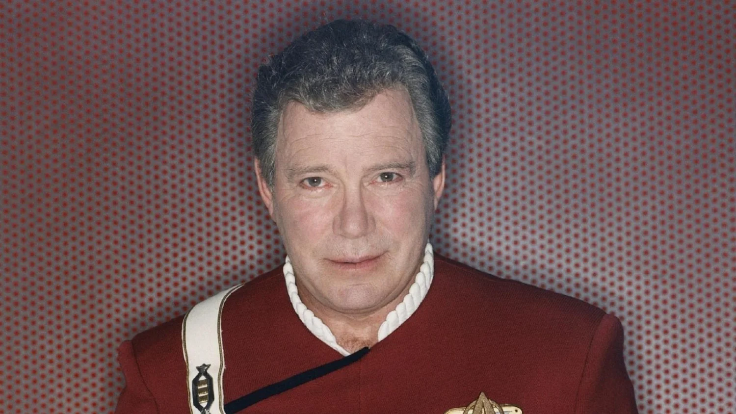 William Shatner completa 95 anos: a trajetória do eterno Capitão Kirk entre cinema, TV e o espaço