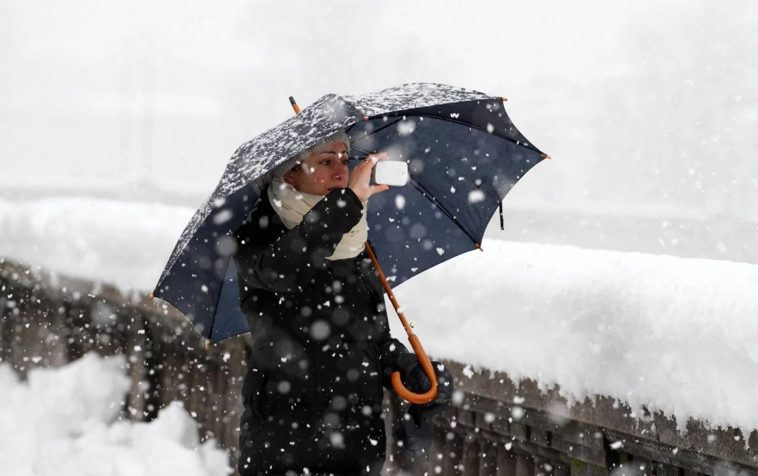 Alerta de mau tempo antes da Páscoa: nova onda de chuva, neve e vento atinge Itália