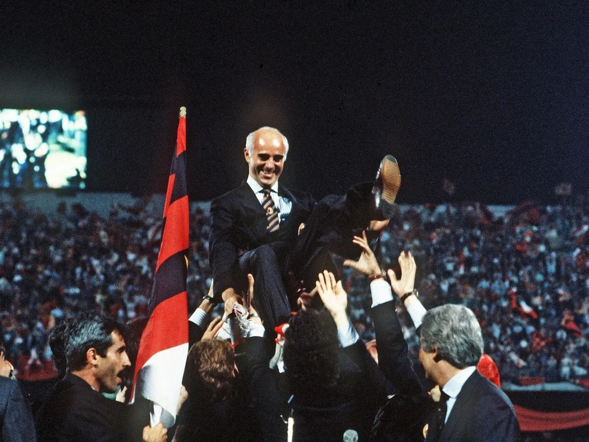 Arrigo Sacchi aos 80: a revolução da intensidade que iluminou o Milan