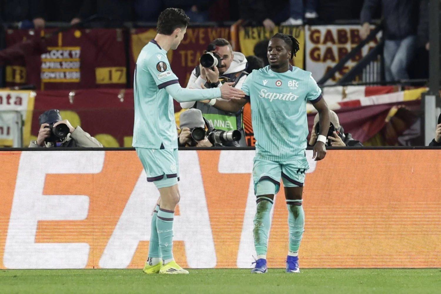 Aston Villa x Bologna: horário, escalações prováveis e onde assistir o duelo das quartas da Europa League