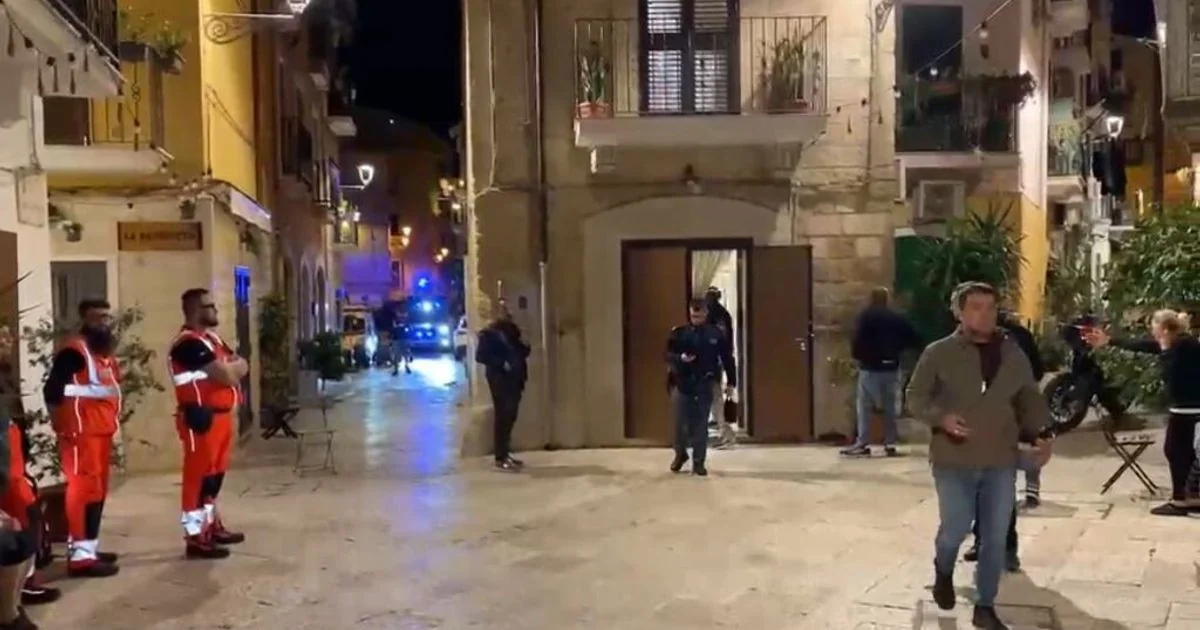 Tiroteio em Barivecchia (Bari): mulher de 85 anos atingida de raspão na testa