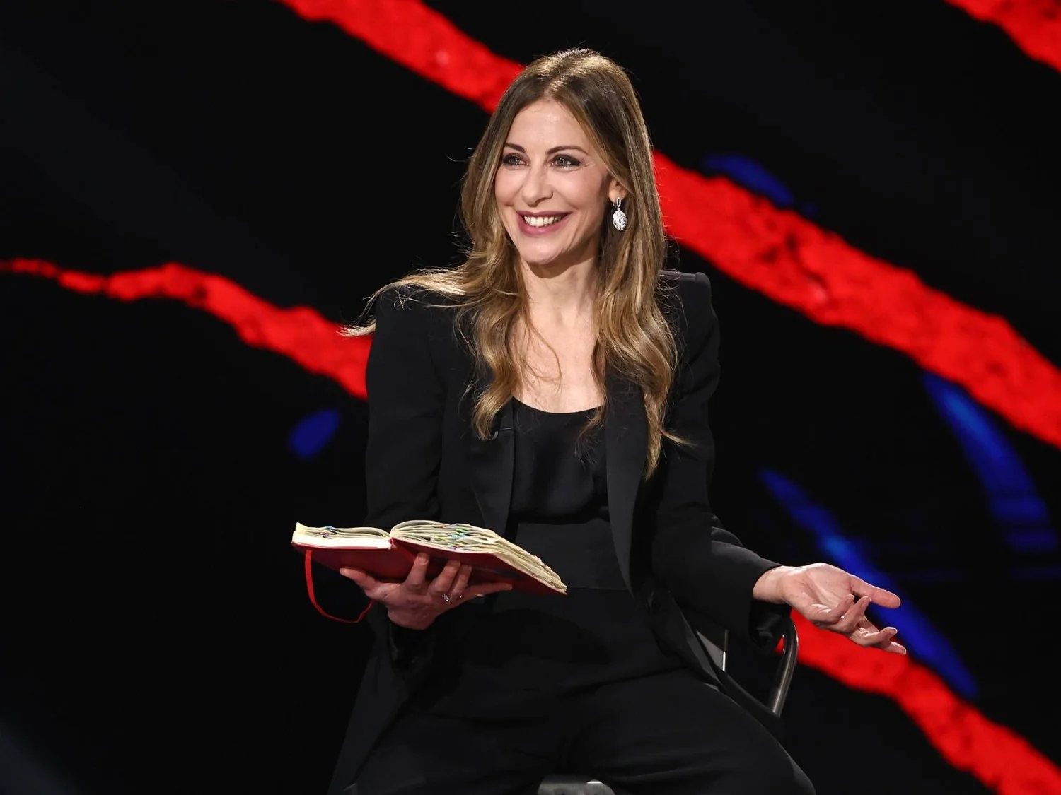 Belve: Francesca Fagnani recebe Carlo Conti, Giulia Michelini e Francesco Chiofalo em noite de confrontos