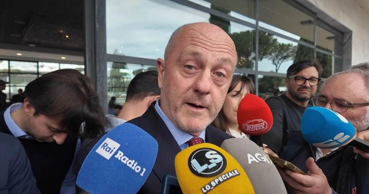 Binaghi questiona capacidade de Malagò para promover reformas na FIGC: 'Me faz sorrir'