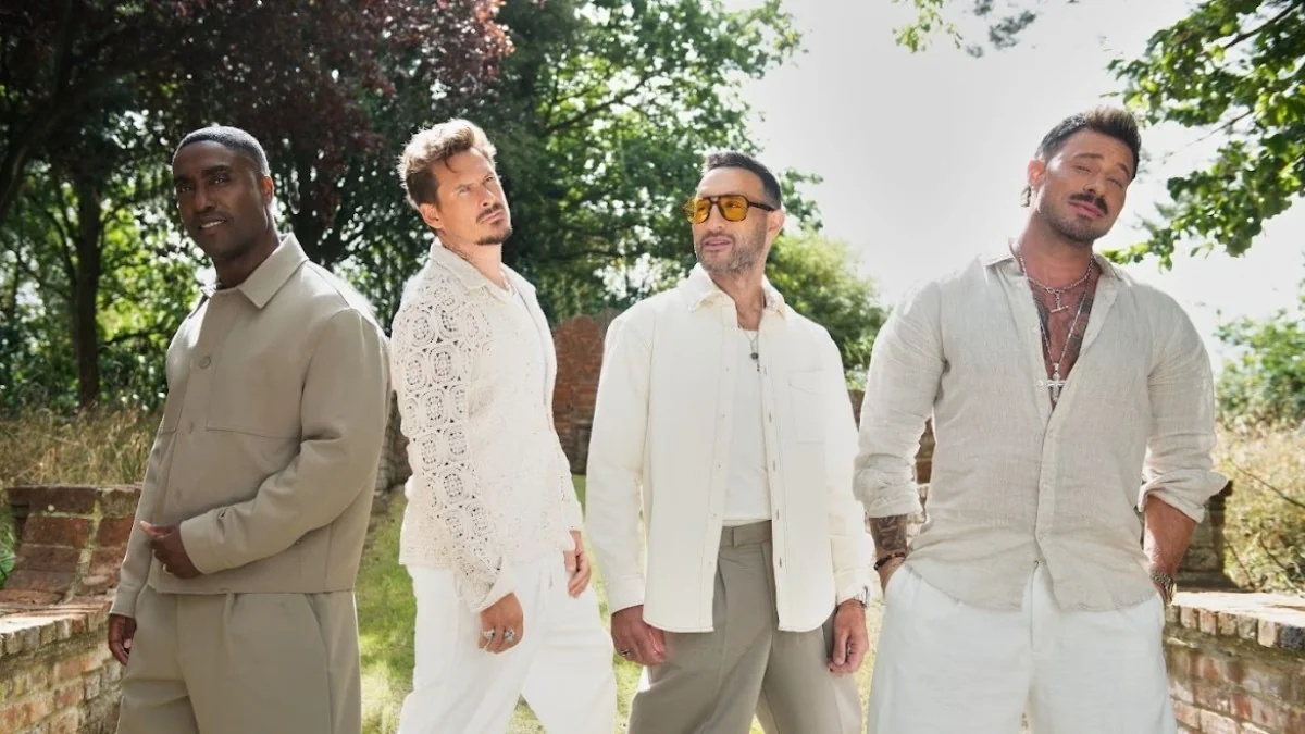 Blue retornam aos palcos: sem ofensa se ainda os chamarem de boyband