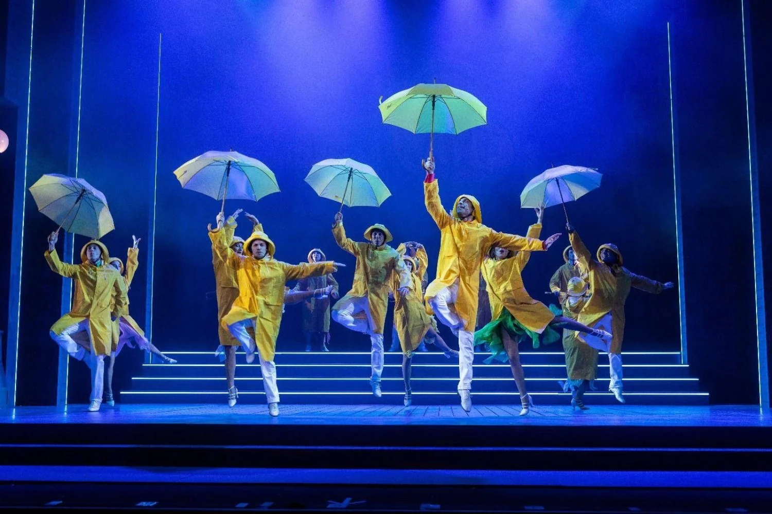 Cantando sob a chuva chega ao Teatro Brancaccio em Roma com Flora Canto e Martina Stella