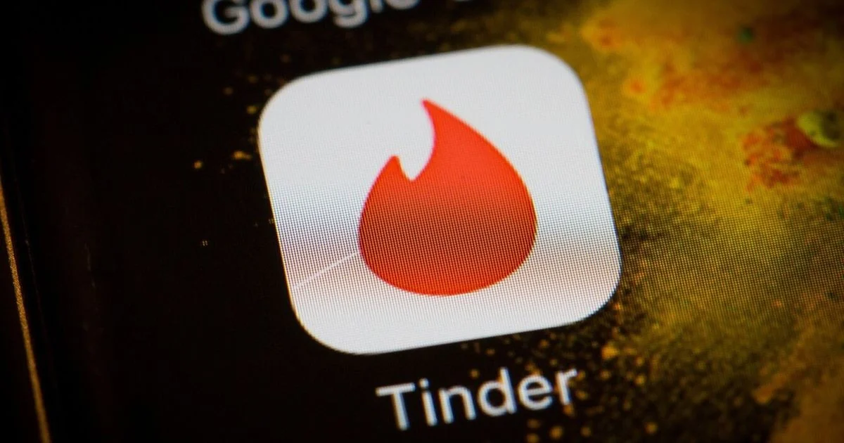 Em Chieti, candidato do PD aposta em anúncios no Pornhub e apps de encontros para sua campanha