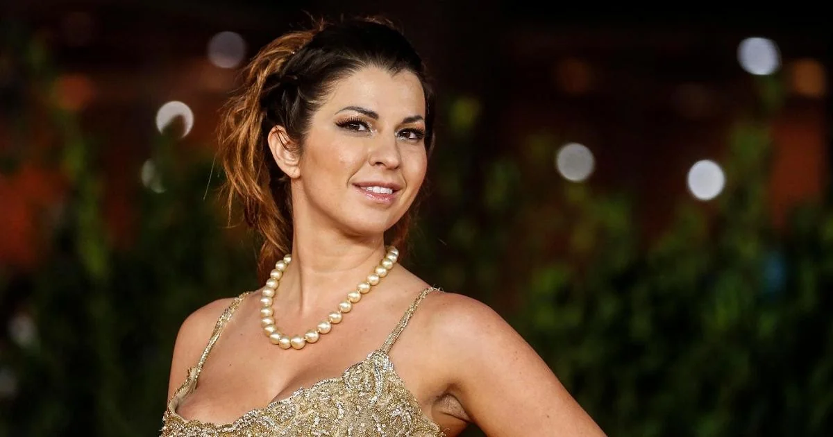 Claudia Conte confirma relação com Matteo Piantedosi e levanta dúvidas sobre sua nomeação na Comissão de Segurança