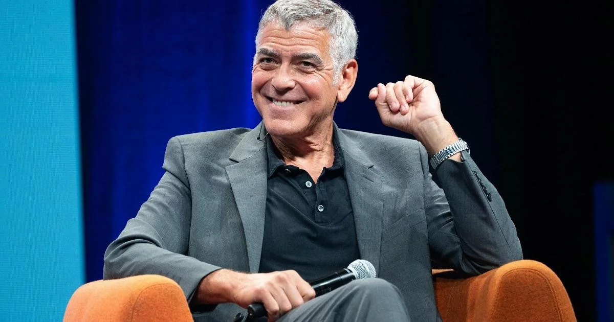 Clooney em Cuneo: encontro com estudantes e crítica a Trump — “Querer o fim de uma civilização é crime”