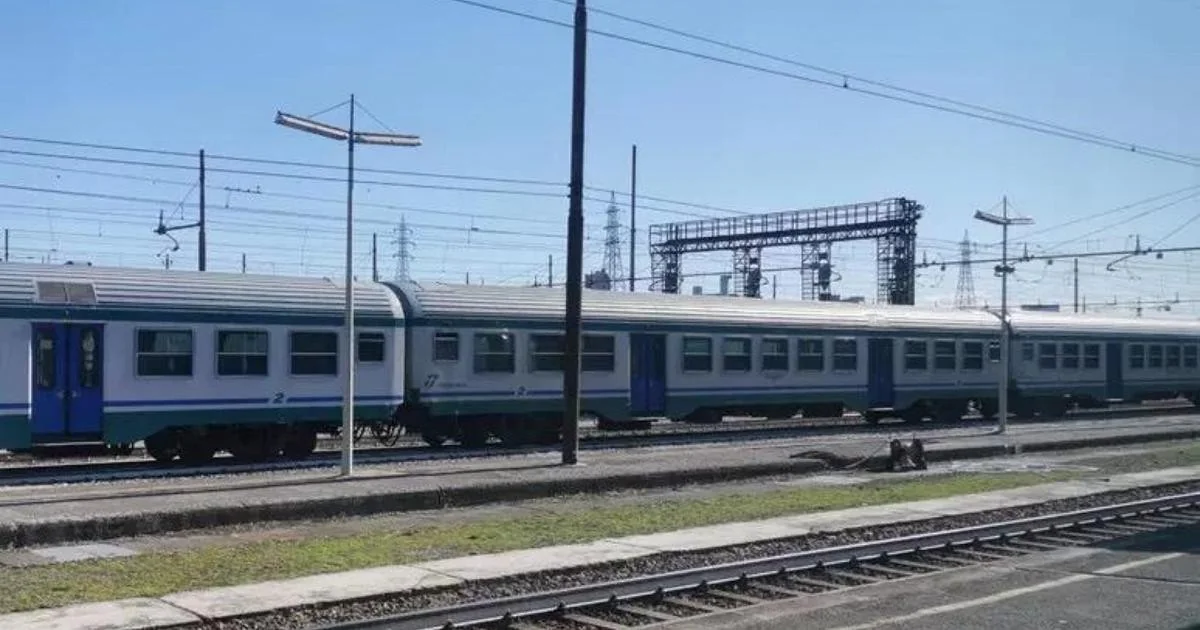 Colisão entre trem de carga e regional: circulação restabelecida entre Milão e Gênova