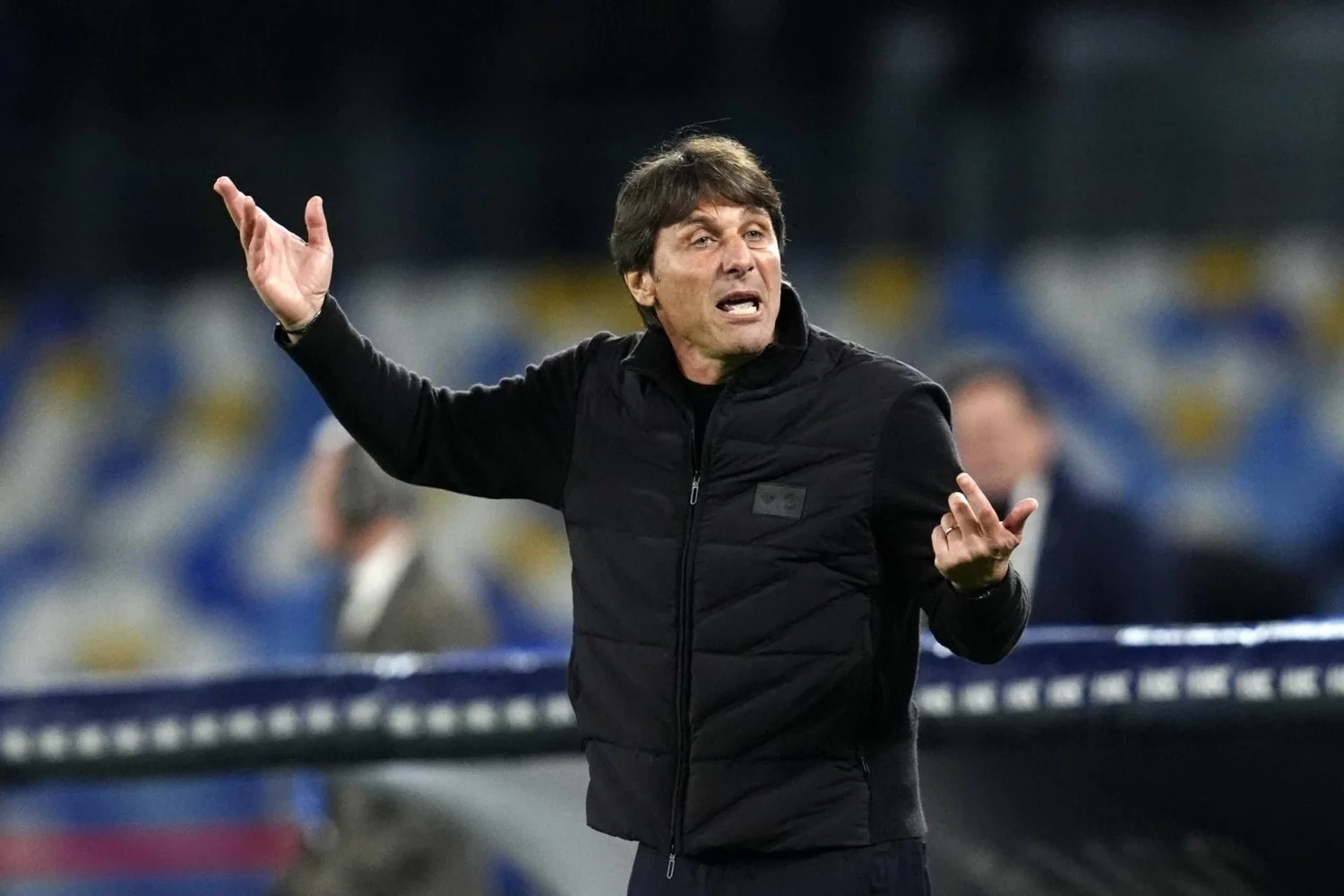 Conte como futuro técnico da Itália? Zoff e Capello avaliam: pode ser o homem certo