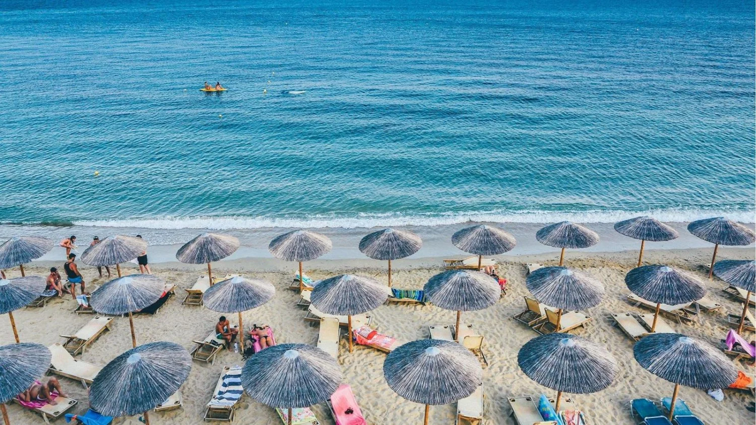 Crise do combustível ameaça viagens de verão: vantagens e limites das apólices de seguro