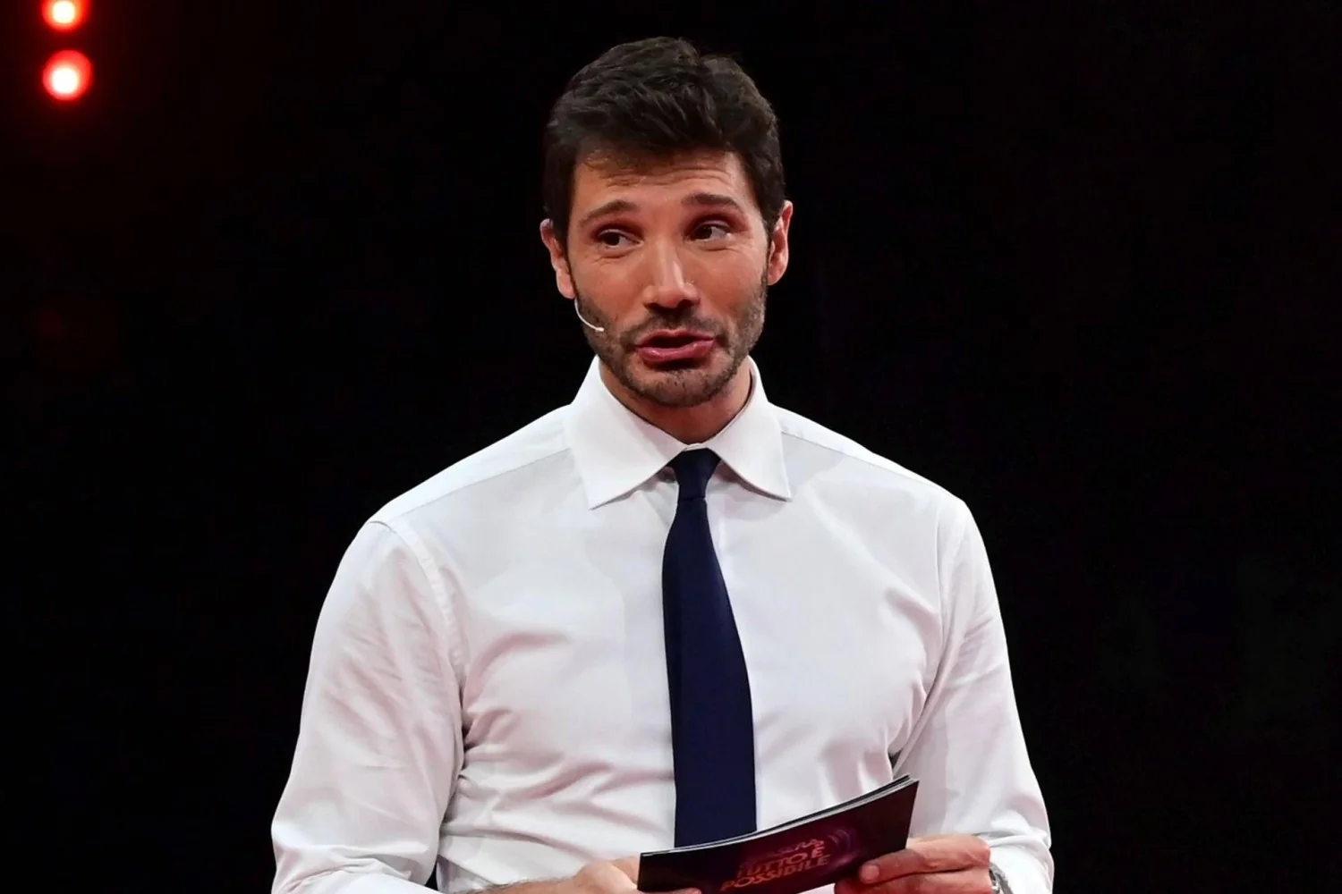 Audiência em alta: 'Dalla Strada al Palco' lidera na Rai1 e especial de 'Affari Tuoi' dispara no access com De Martino