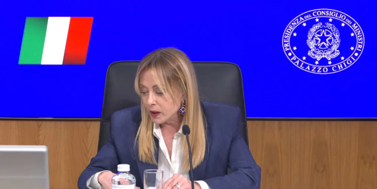 Decreto Trabalho: Meloni anuncia medidas antes do 1º de Maio e Webuild lança nova emissão de dívida para alongar prazos