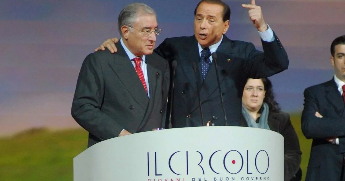 Dell'Utri vai a júri por supostos 10,84 milhões recebidos de Berlusconi; defesa nega irregularidades
