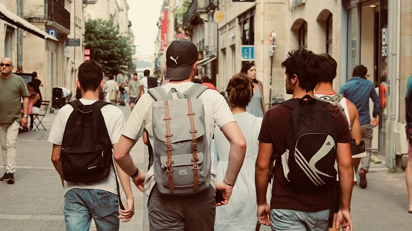 DiscoverEU 2026: 40.000 passes gratuitos para jovens explorarem a Europa de comboio