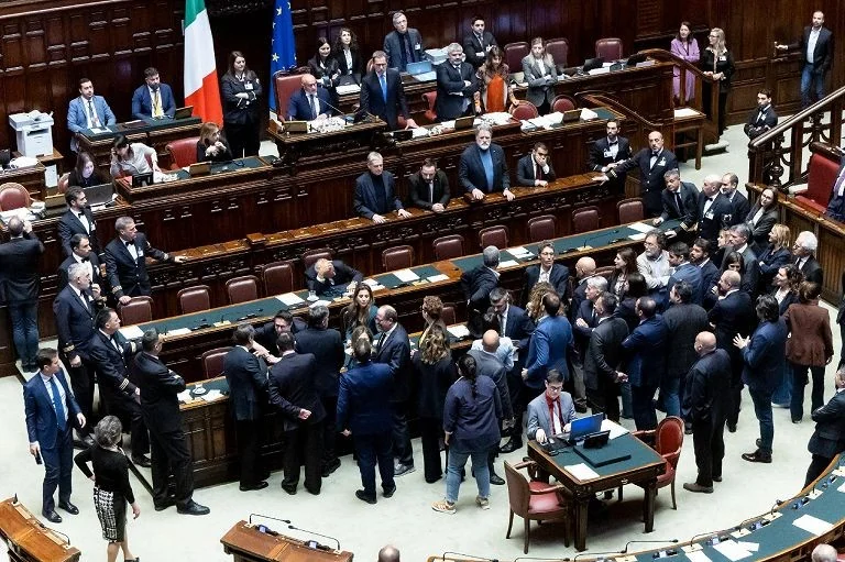 Dl Segurança: Câmara aprova com confiança; governo prepara decreto-lei corretivo para norma sobre repatriações