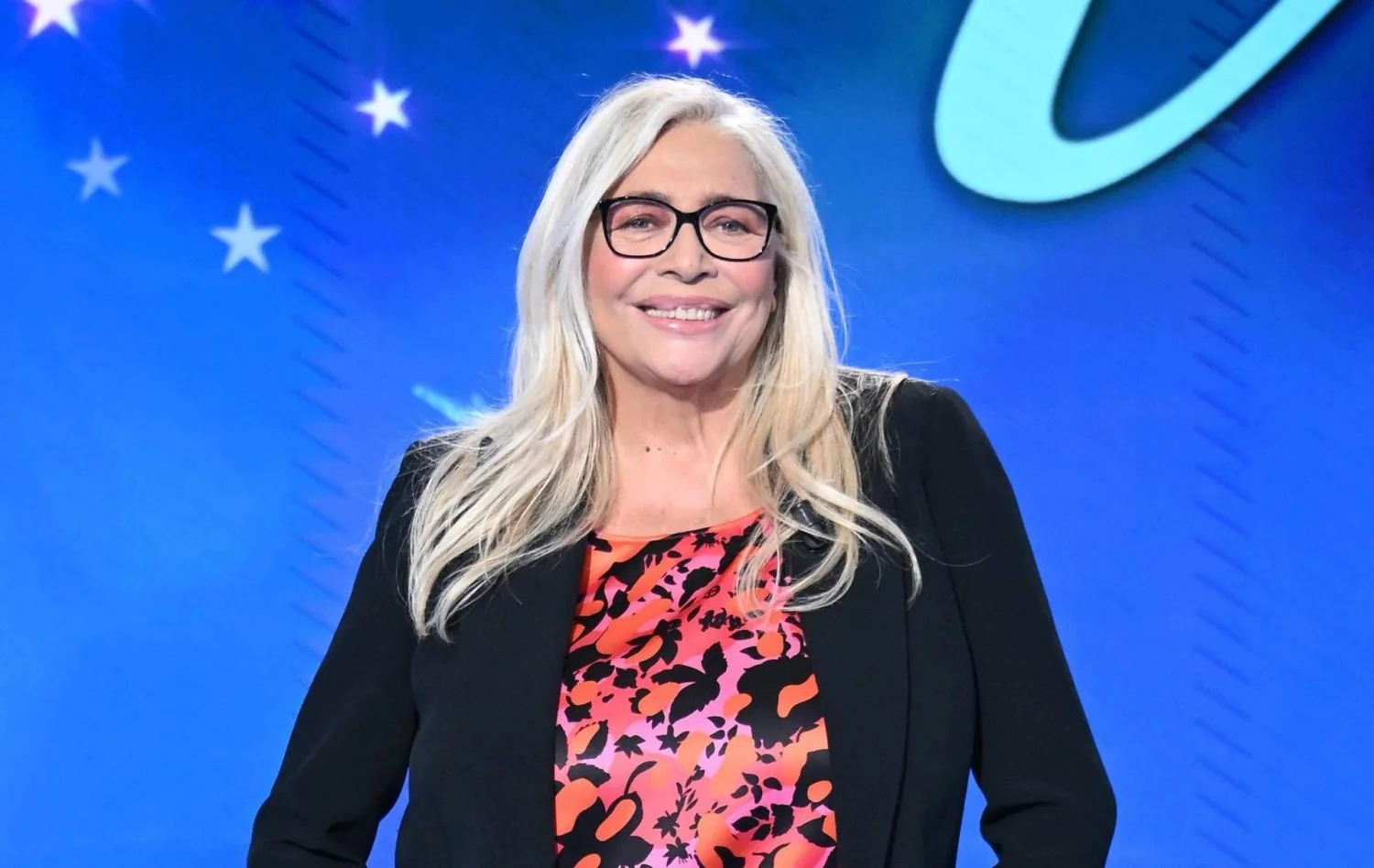 Domenica In hoje: Mara Venier recebe Scamarcio, Malika Ayane e debate sobre dependência de celulares