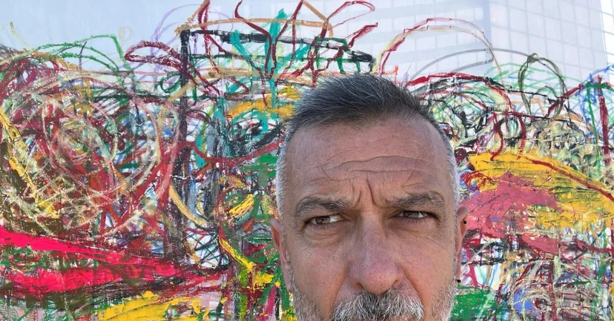 Domenico Di Caterino em 'Pink': a arte como instrumento da vida no coração de Nápoles