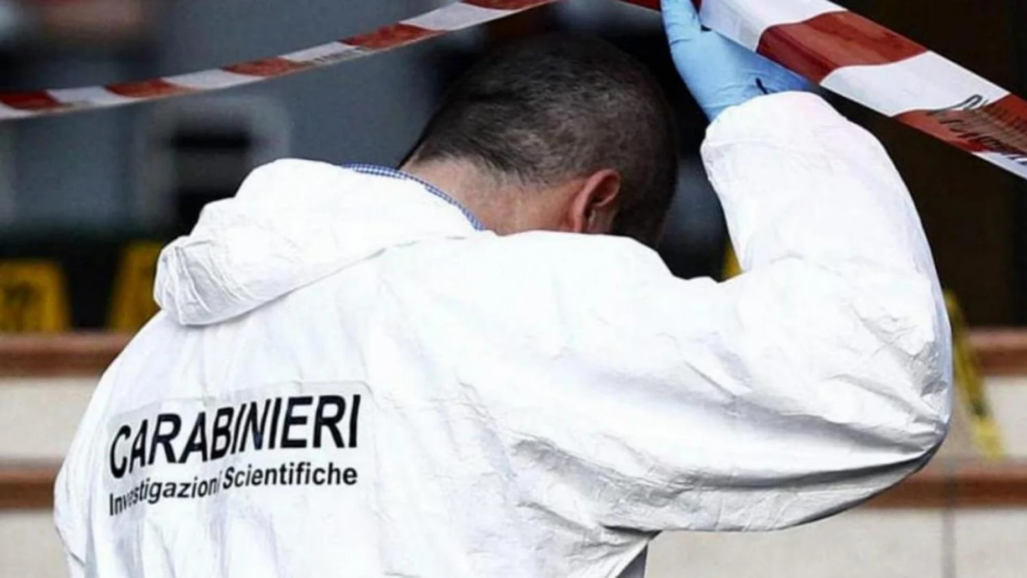 Assassinato em Cossombrato: ex-marido mata a ex-mulher e o companheiro e se lança do castelo