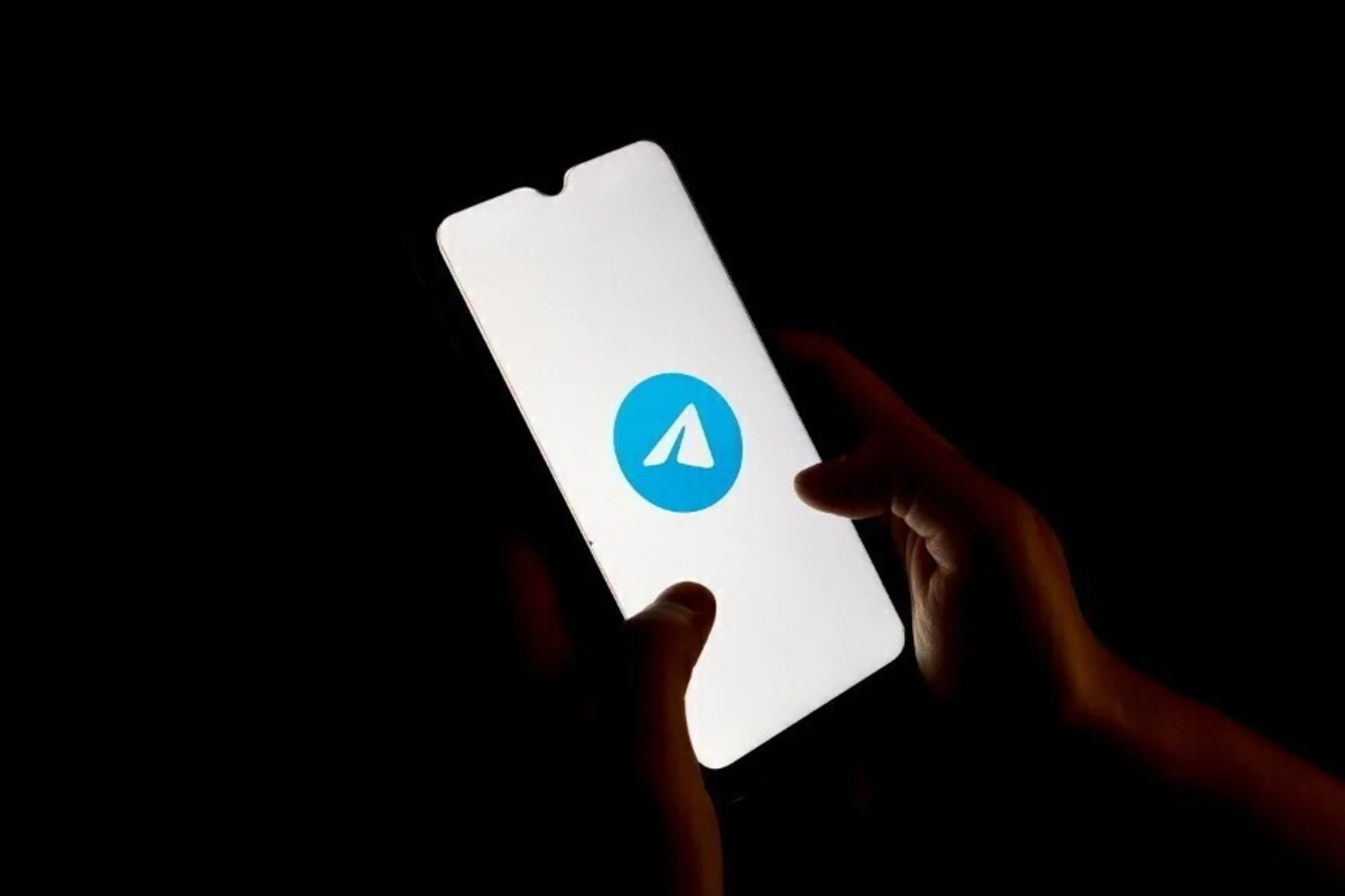 Estudo aponta Telegram como polo de redistribuição de milhares de fotos e vídeos íntimos de mulheres na Itália e Espanha