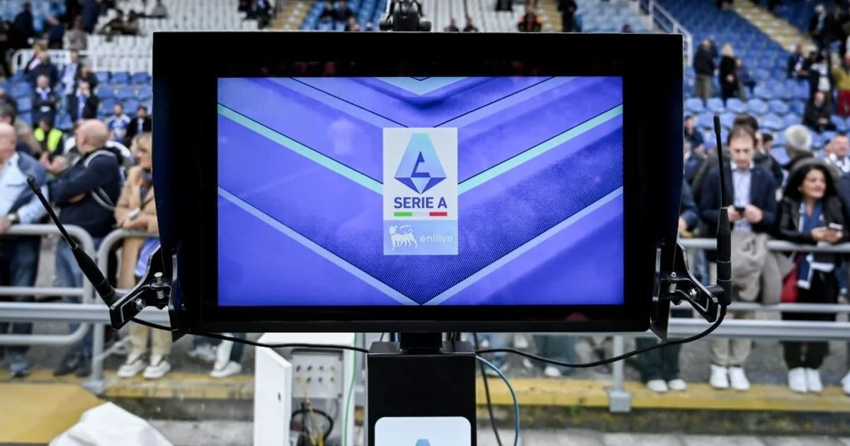 Ex-árbitro Daniele Minelli: “As 'bussate' na Sala Var eram sabidas e proibidas”
