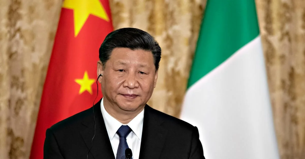 Exportações chinesas desaceleram e superávit despenca: energia e novas rotas redesenham o tabuleiro global