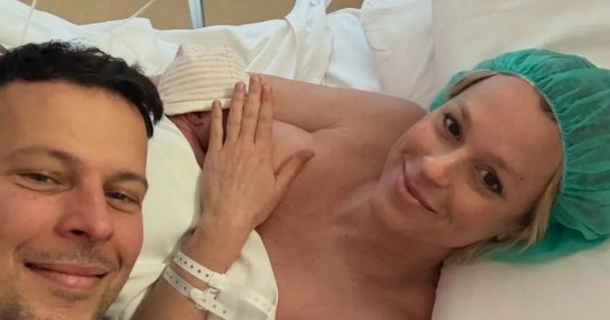 Federica Pellegrini é mãe pela segunda vez: nasce Rachele «com a lua rosa»