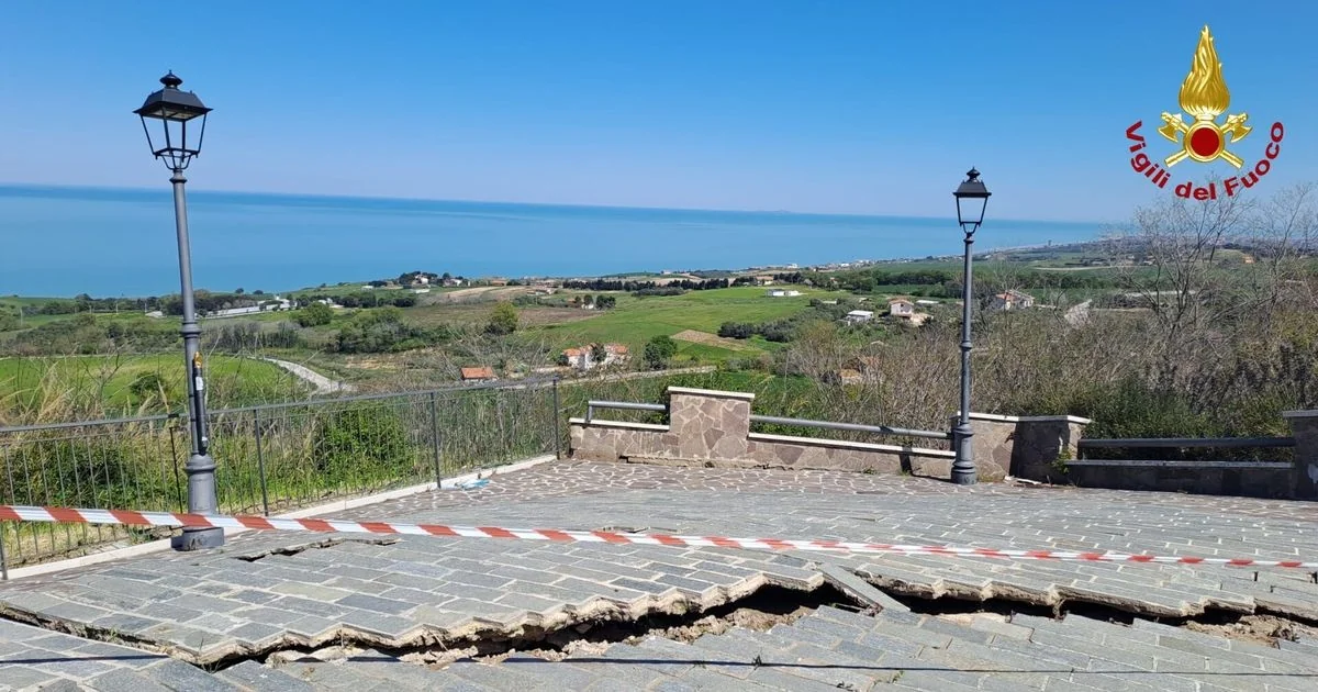 Frana de Petacciato paralisa A14 e linha adriática; escolas fecham em Molise