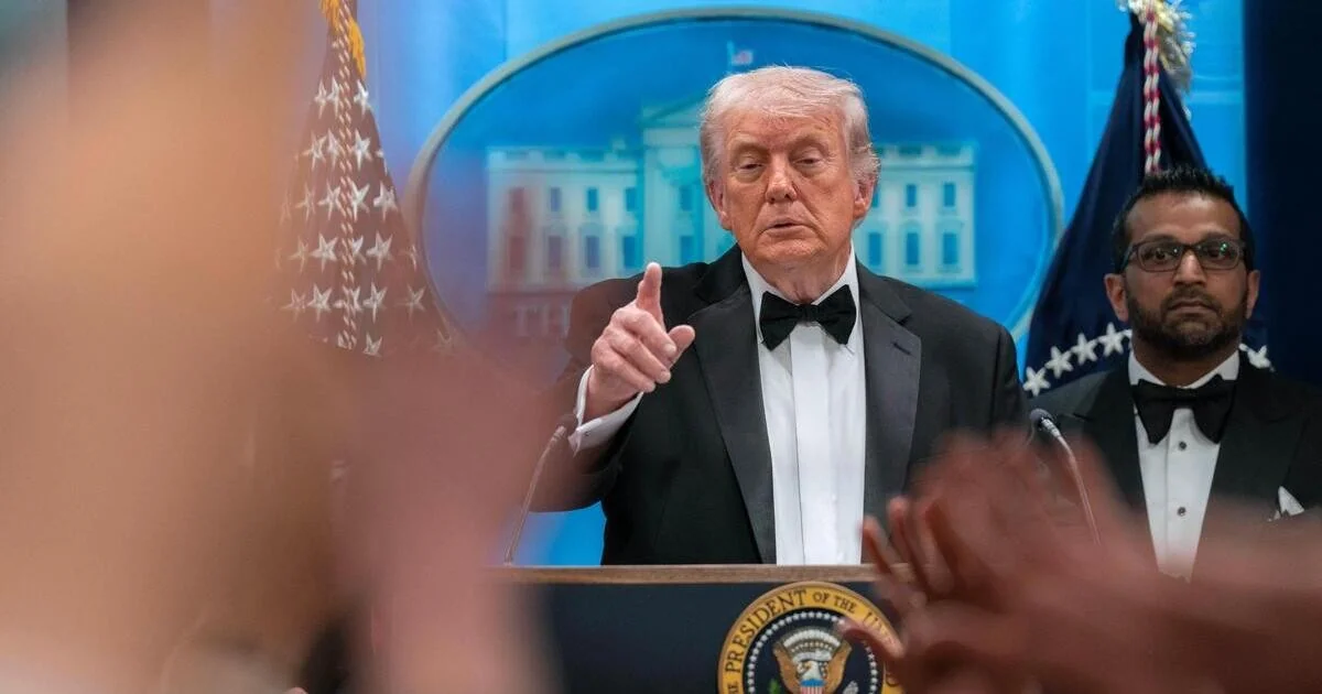 Crise de Confiança: Pesquisa Gallup aponta americanos na pior condição financeira em 25 anos, enquanto Trump pondera ações contra o Irã
