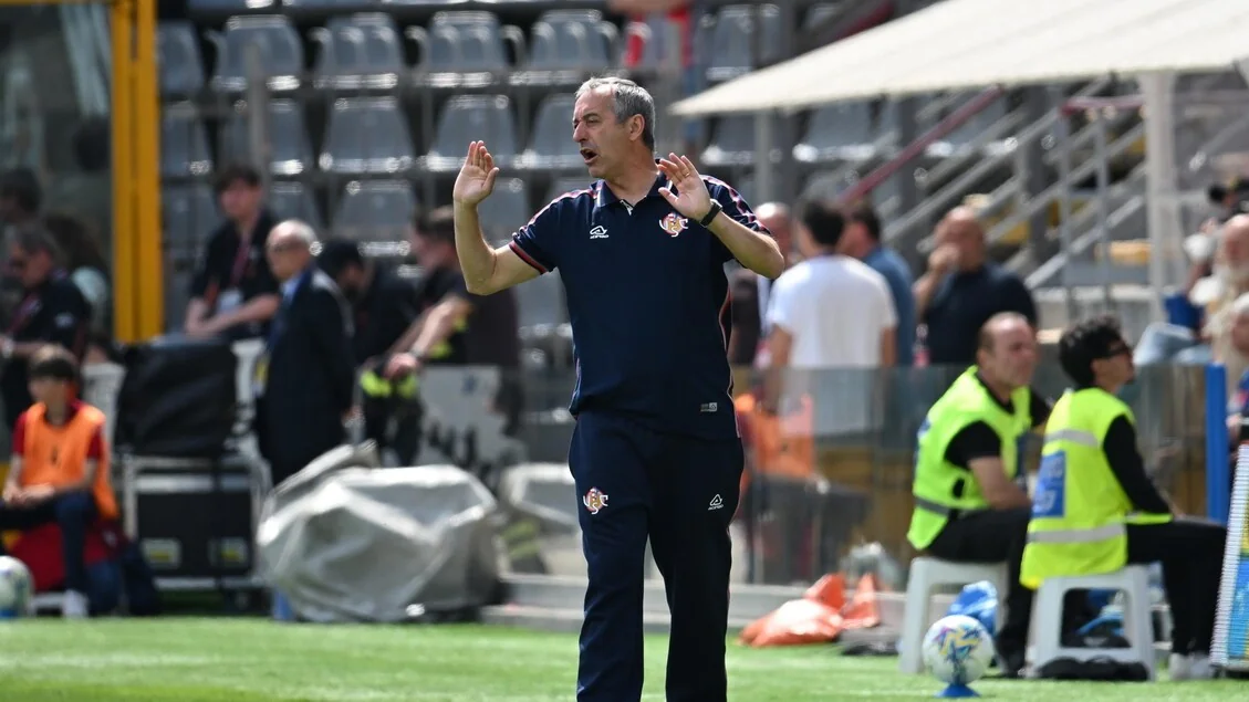 Giampaolo aponta 'erros de lápis vermelho' e pede reset na Cremonese após derrota para o Napoli