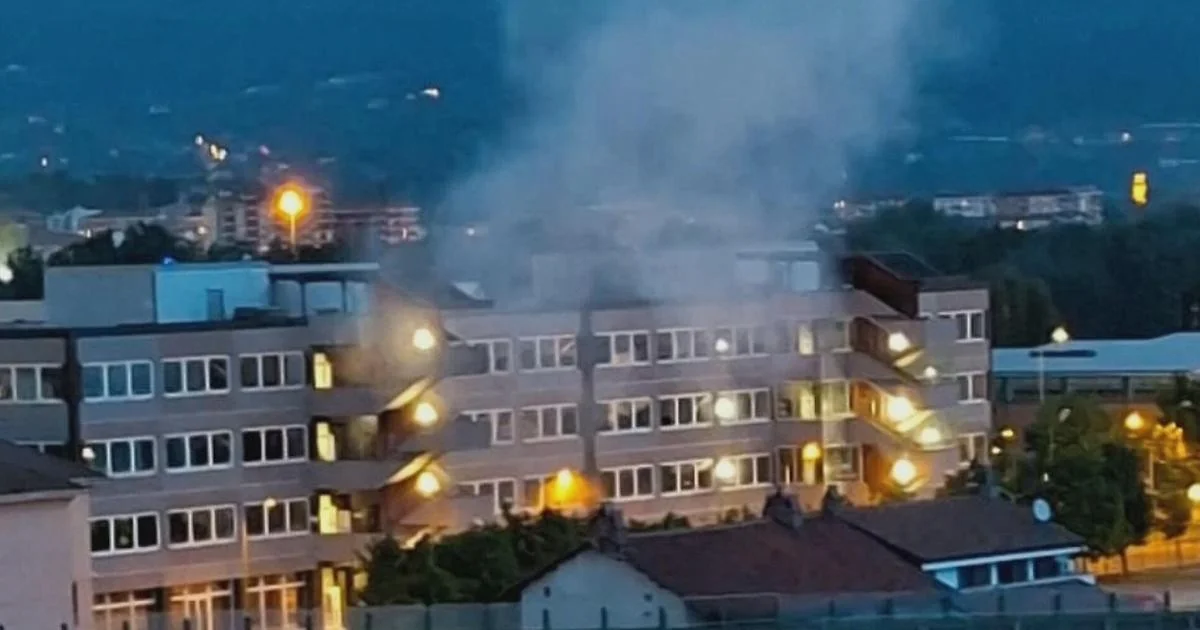 Incêndio no Tribunal de Ivrea: Polícia investiga denúncia de 'bomba carta' após explosões