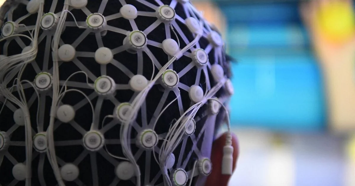 Interface cérebro-computador permite navegação em ambientes 3D sem movimentos físicos