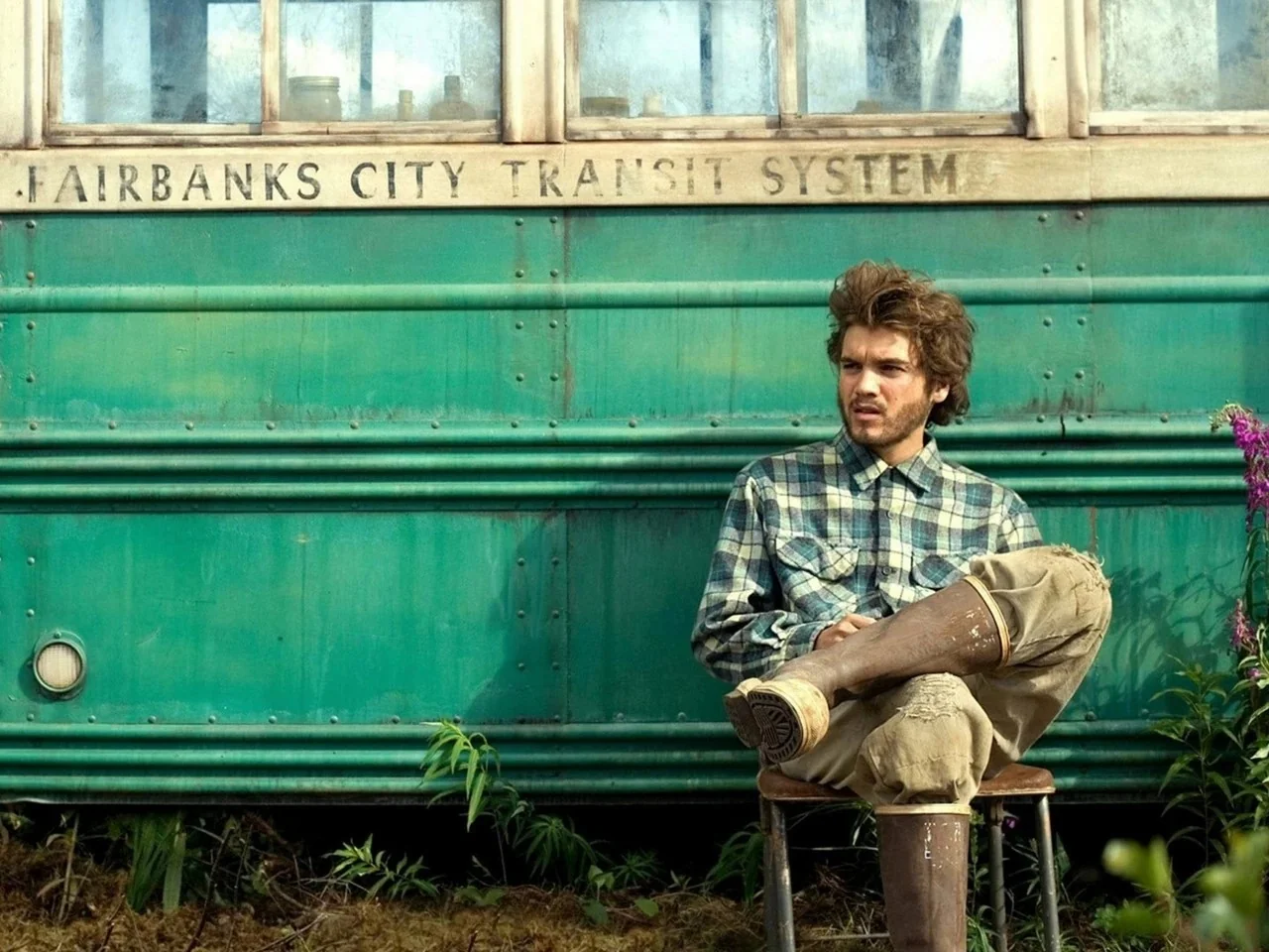 Into the Wild: o livro que inspirou o filme, por que o Magic Bus foi removido e 7 segredos do caso
