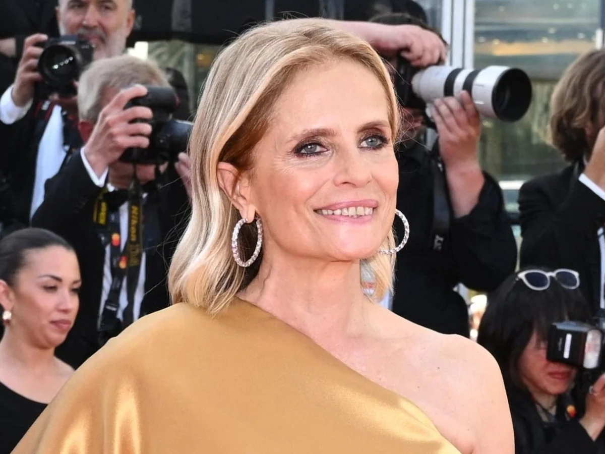 Isabella Ferrari leva a Itália a Cannes com 'Roma Elastica' e reflete: "A beleza me deu, mas também me tirou muito"