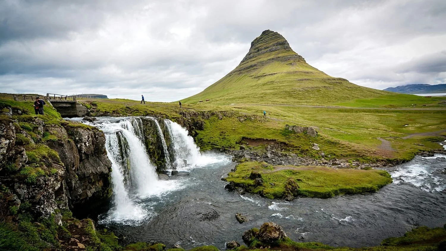 Icelandair convida os 'piores fotógrafos' para uma viagem de 10 dias à Islândia — paga até 43.000 euros