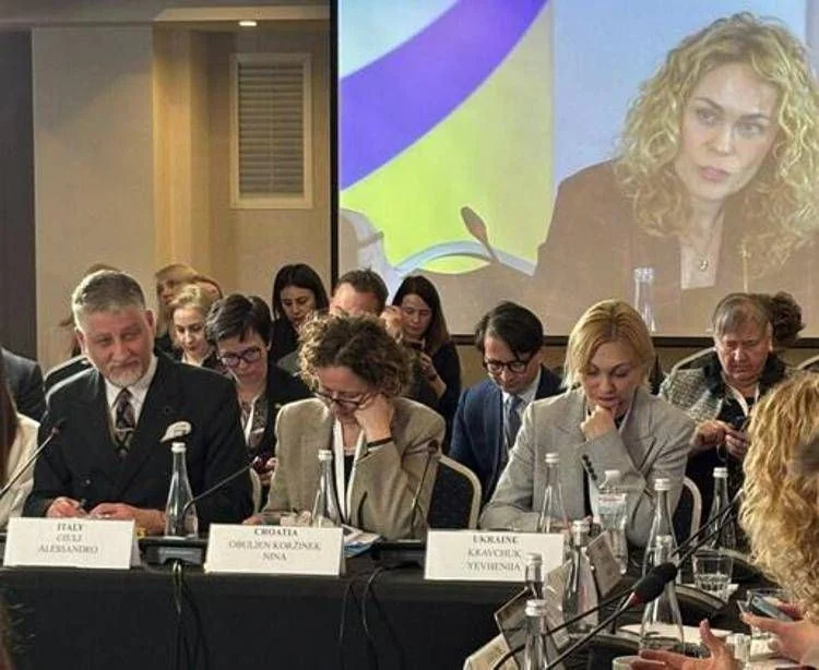 Itália reafirma papel-chave na reconstrução pós-bélica da Ucrânia, diz ministro Giuli em Leopoli