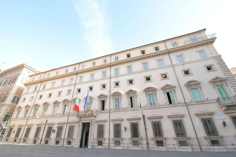 Itália exige proteção a civis no Irã e apela por solução diplomática, diz Palazzo Chigi