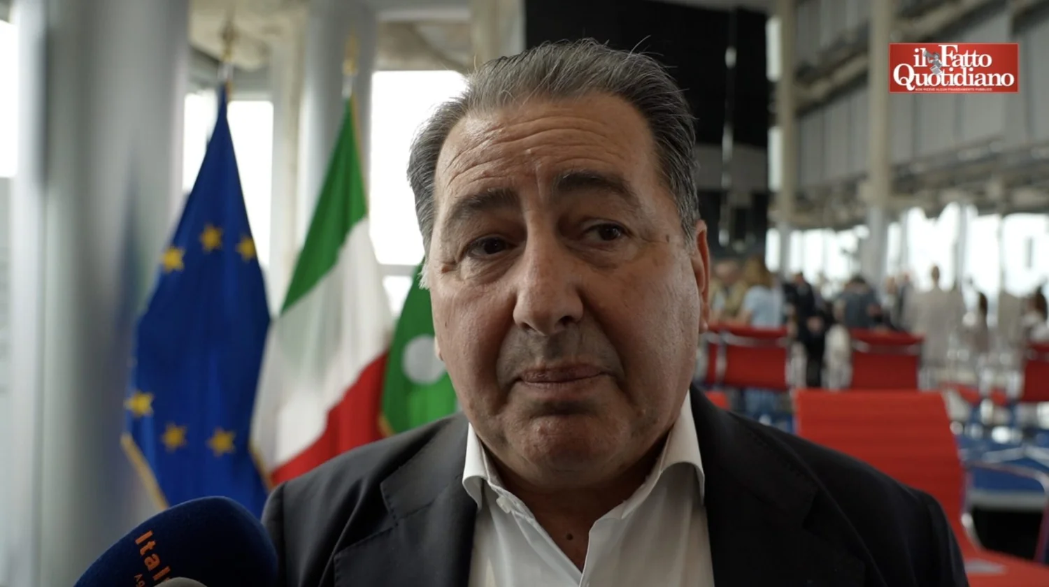 Italvolley chegou ao topo com visão e investimento nos jovens, diz De Giorgi