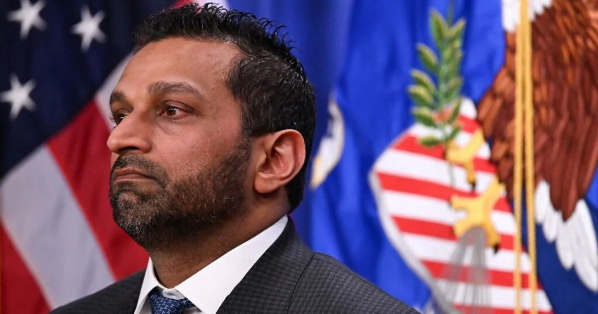 Kash Patel processa The Atlantic por difamação e pede US$ 250 milhões