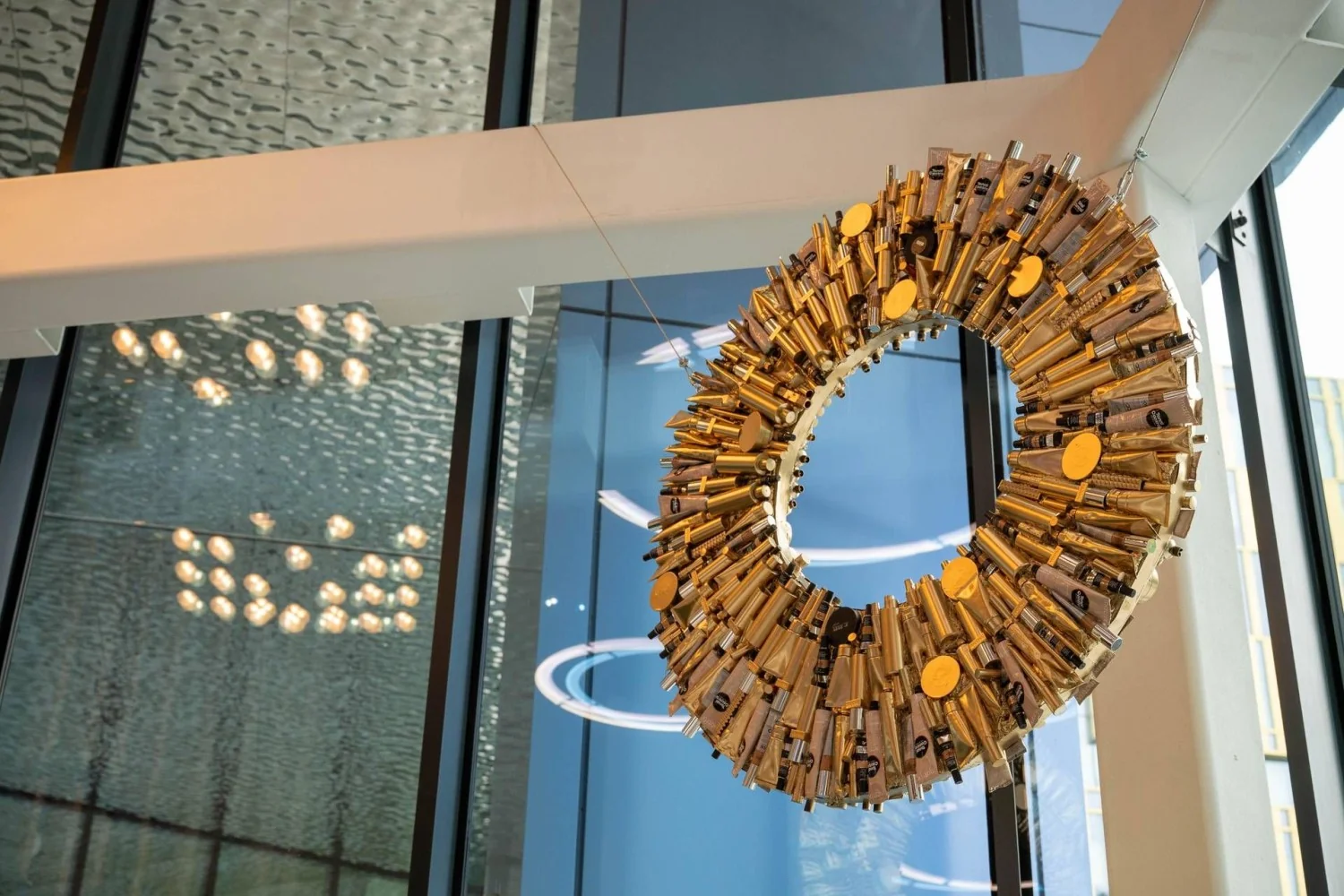 L'Oréal revela 'The beauty circle' de Riccardo Lucii: arte, sustentabilidade e talento no Beauty hub de Milão
