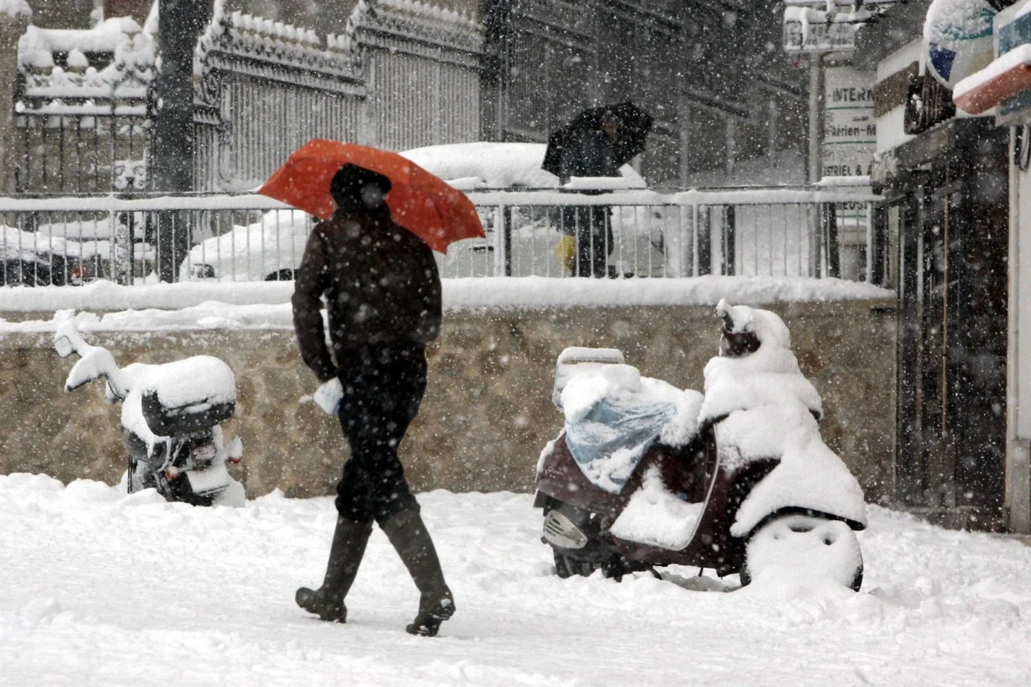Maltempo na Itália: ventos fortes, chuva e neve; allerta rossa em áreas do Abruzzo e alerta arancione em três regiões