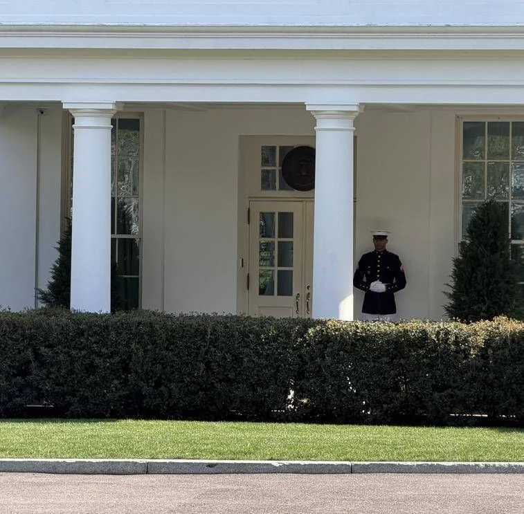 O mistério do suposto internamento de Trump no Walter Reed: presidente fora do olho público, diz Casa Branca