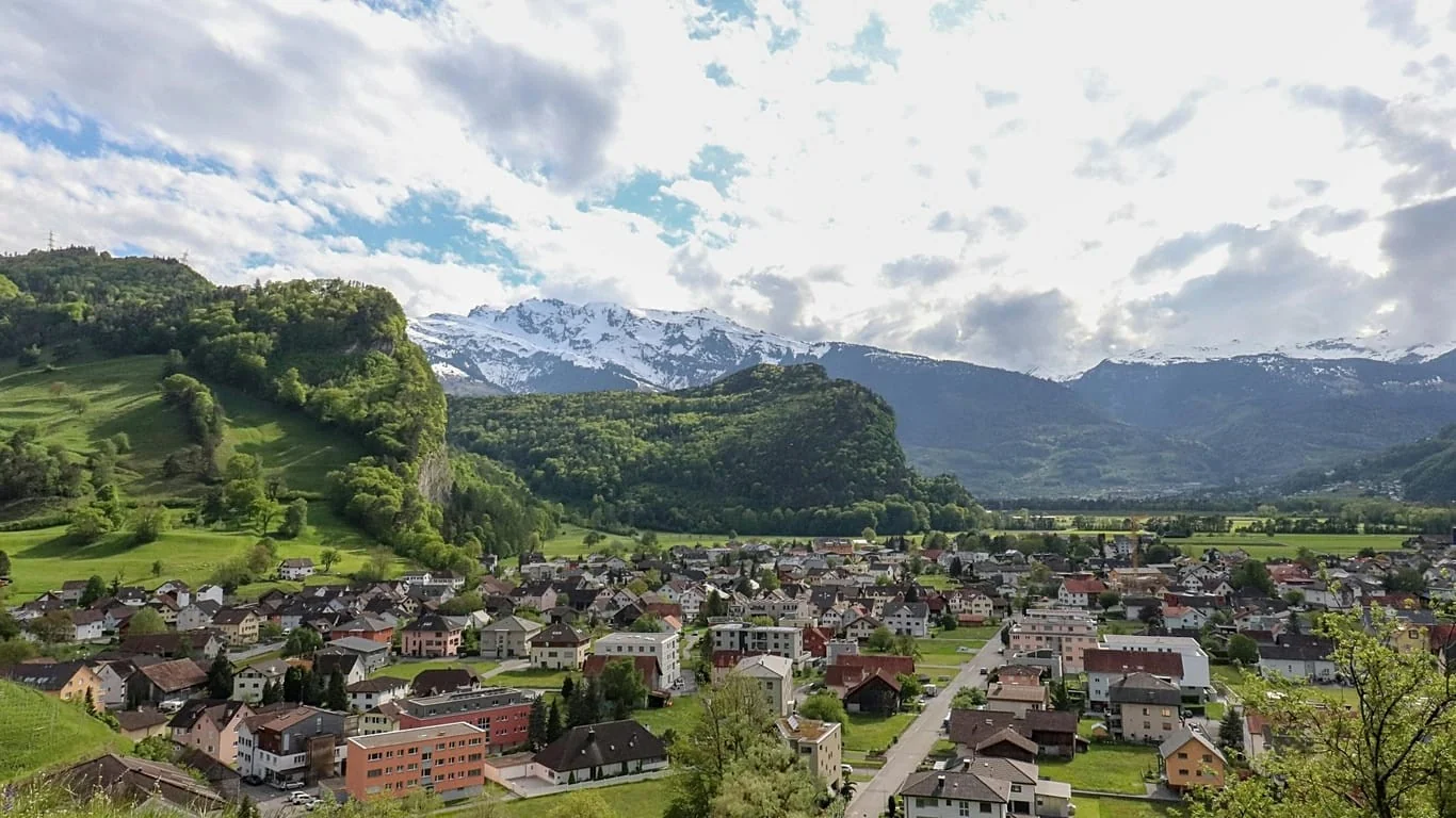 Moldávia, Liechtenstein e San Marino: três refúgios europeus para escapar às multidões