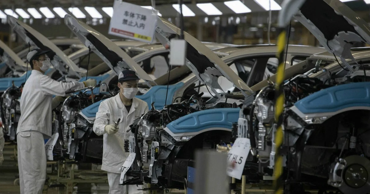 Montadoras chinesas planejam triplicar produção no exterior até 2030, aponta estudo