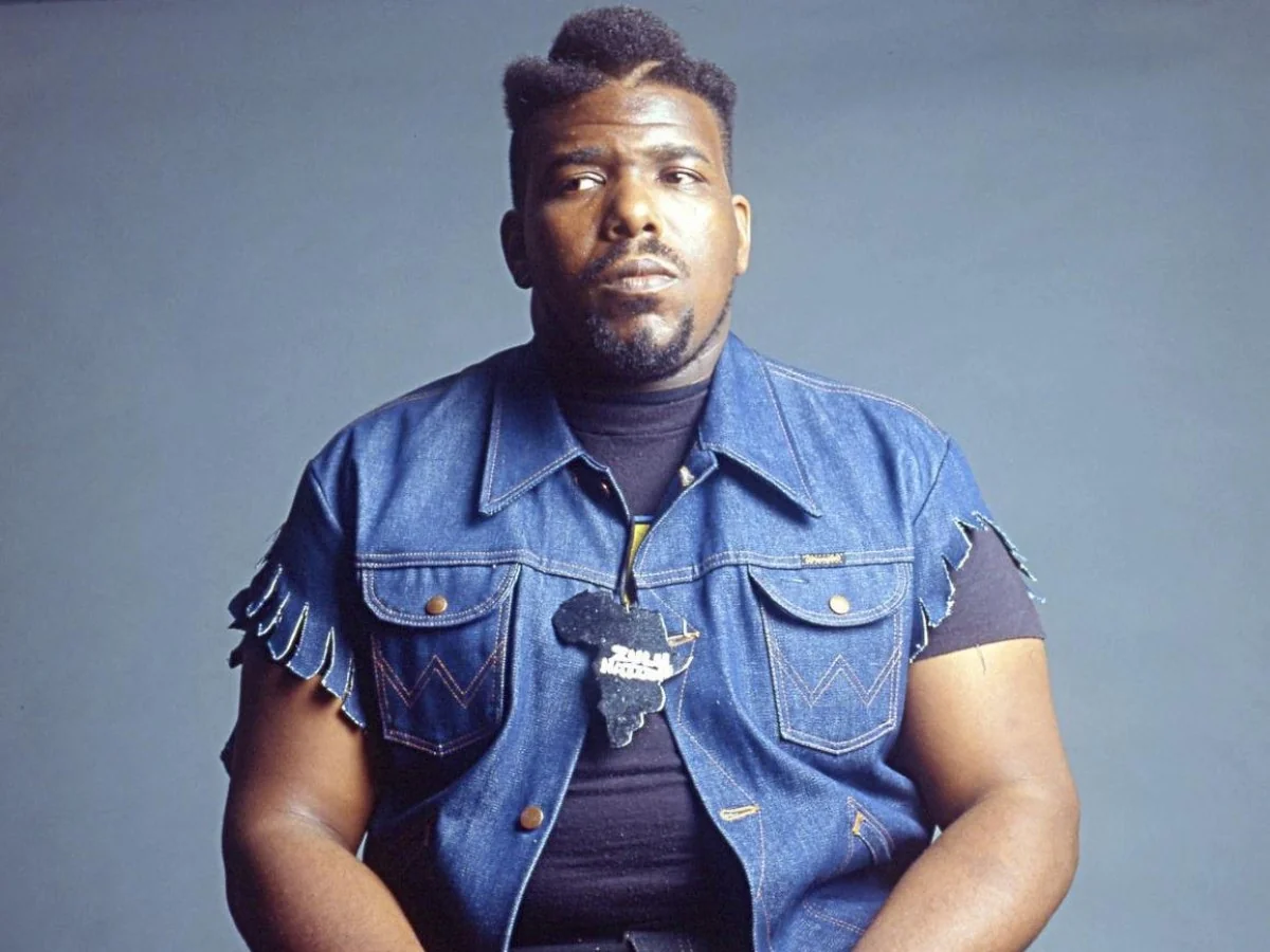 Morre Afrika Bambaataa, pioneiro do hip hop e do electro-funk que levou «Reckless» ao mundo