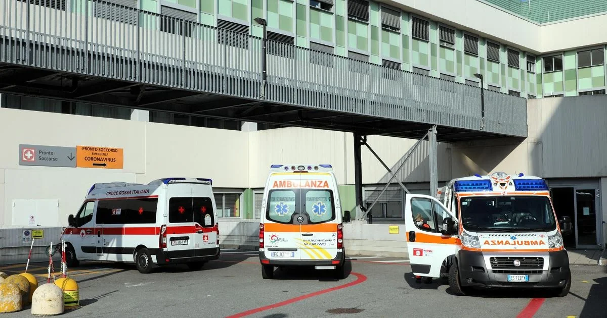 Mulher de 75 anos atira-se no leito do Hospital Sant'Anna e segue em estado grave